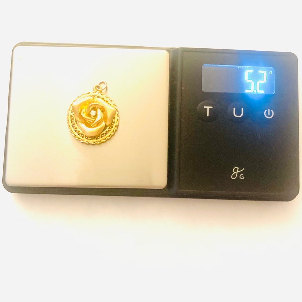 Vintage 14k Gold Rose Diamond Pendant Estate Jewelry, 5.2 Grams “Engraved Rose” - Picture 5 of 5
